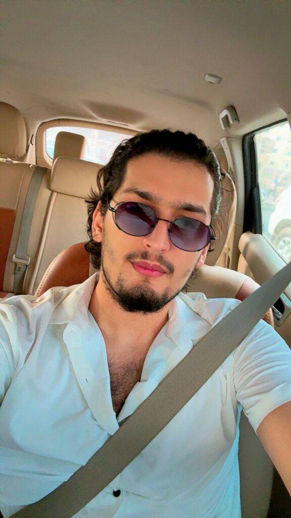 من هو مشهور احمد ديمو